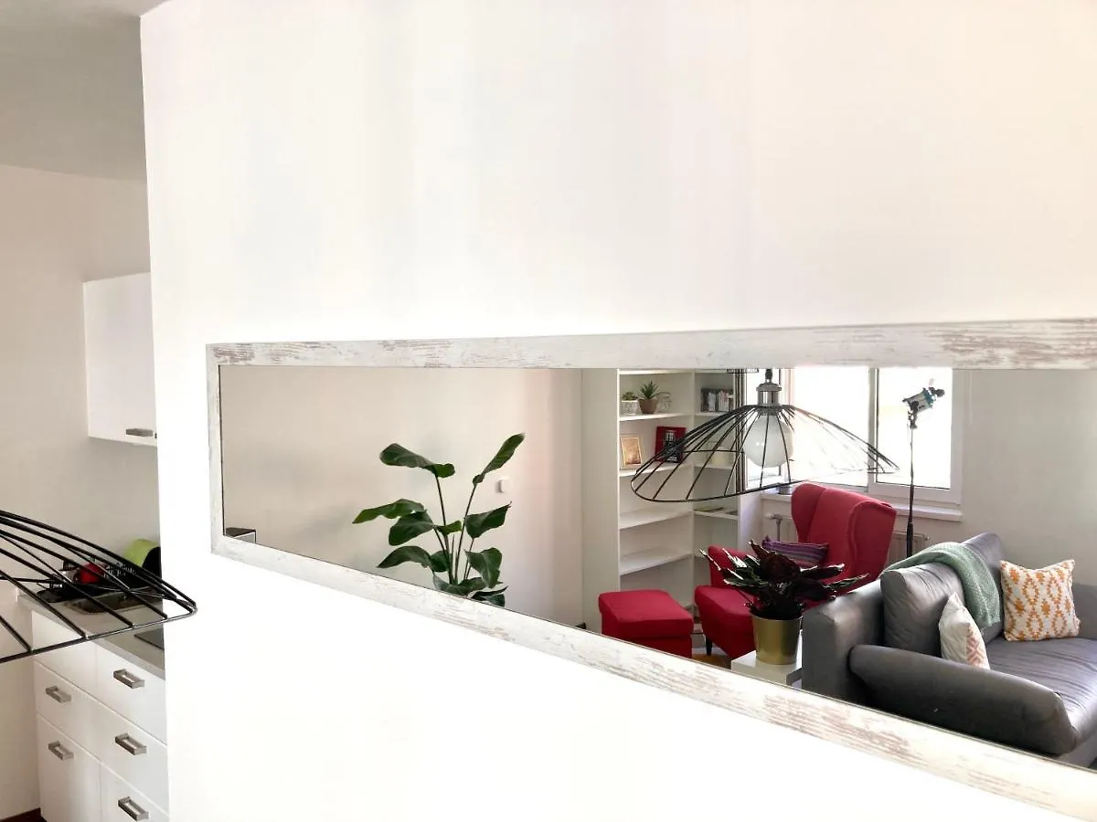 Apartment For 2 In Margareten Vienna