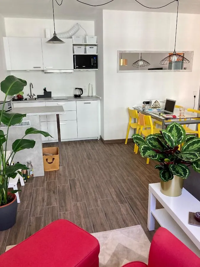 Apartment For 2 In Margareten Vienna